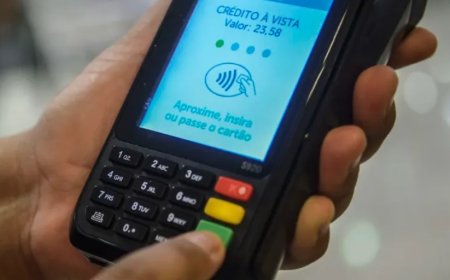 Receita Federal reforça fiscalização e recebe dados de cartões de crédito e PIX