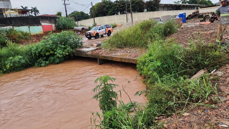 Chuva superior a 50 milímetros foi a causa de alagamentos em Cajamar