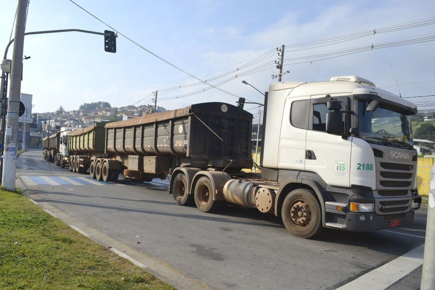 TJ-SP suspende liminar de Santana de Parnaíba e mantém restrição ao trânsito de caminhões em Cajamar