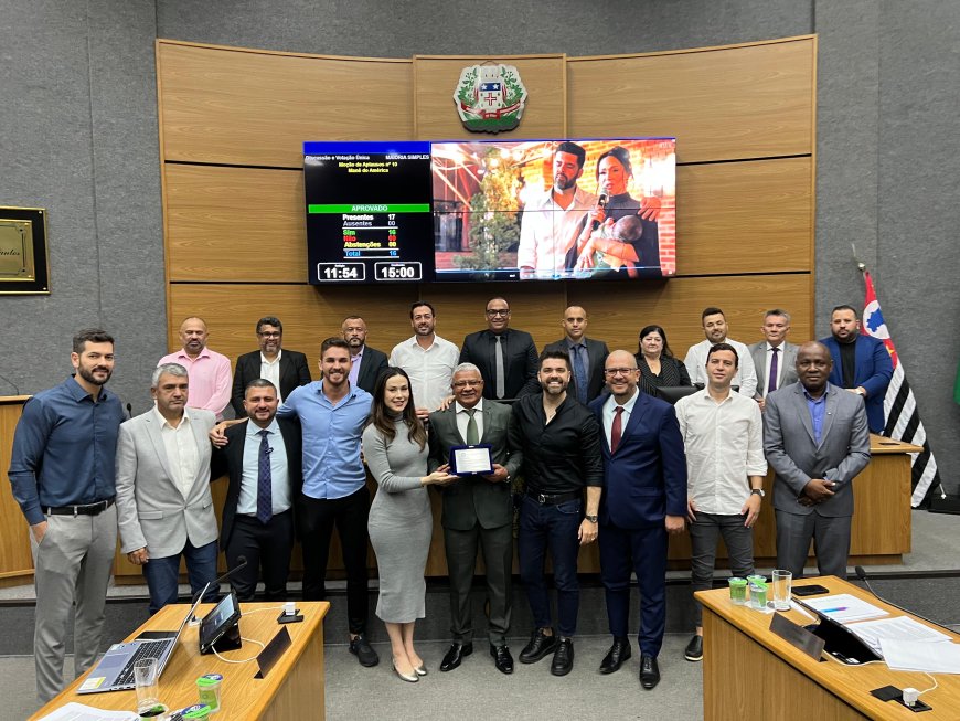 Vereador Mané do América propõe moção de aplausos a mães de prematuros e homenageia Nadja Haddad
