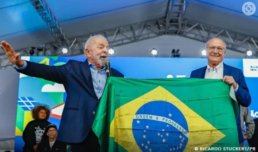 Lula chama Trump "para conversar" e reafirma que Brasil tenta negociar