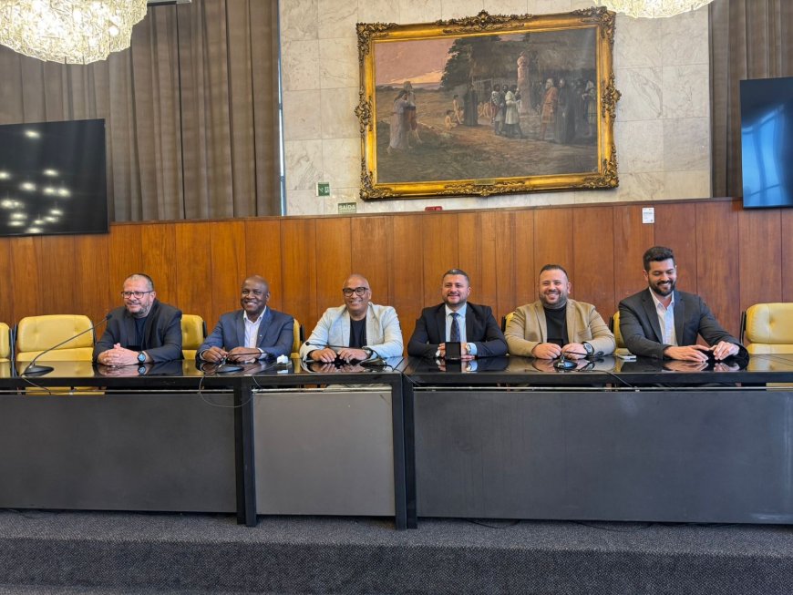 Câmara Municipal de São Paulo recebe vereadores de Cajamar para troca de experiências