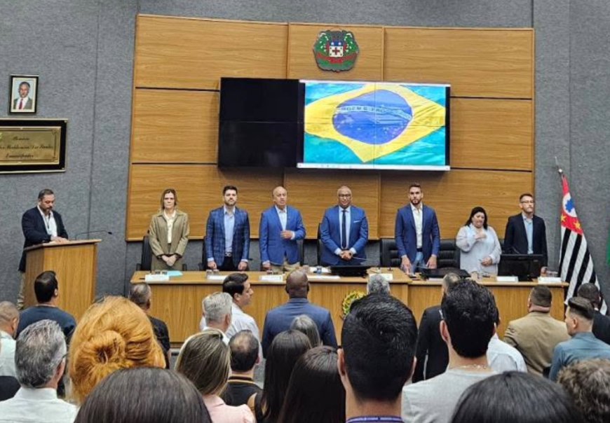 Câmara Municipal de Cajamar recebe o Conselheiro do TCE-SP Dimas Ramalho para palestra sobre transparência e controle externo