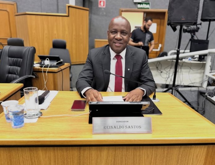 Vereador Reinaldo Santos solicita informações sobre equipamentos para pessoas com deficiência em Cajamar