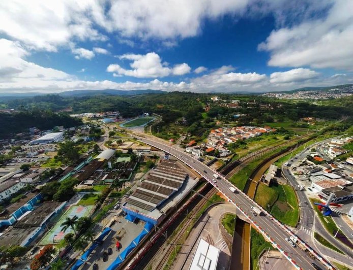 Franco da Rocha celebra 81 anos neste domingo com agenda especial e show gratuito de Felipe Araújo