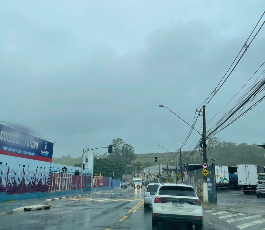 Chuvas deixam 1.437 clientes sem energia em Cajamar, aponta Enel