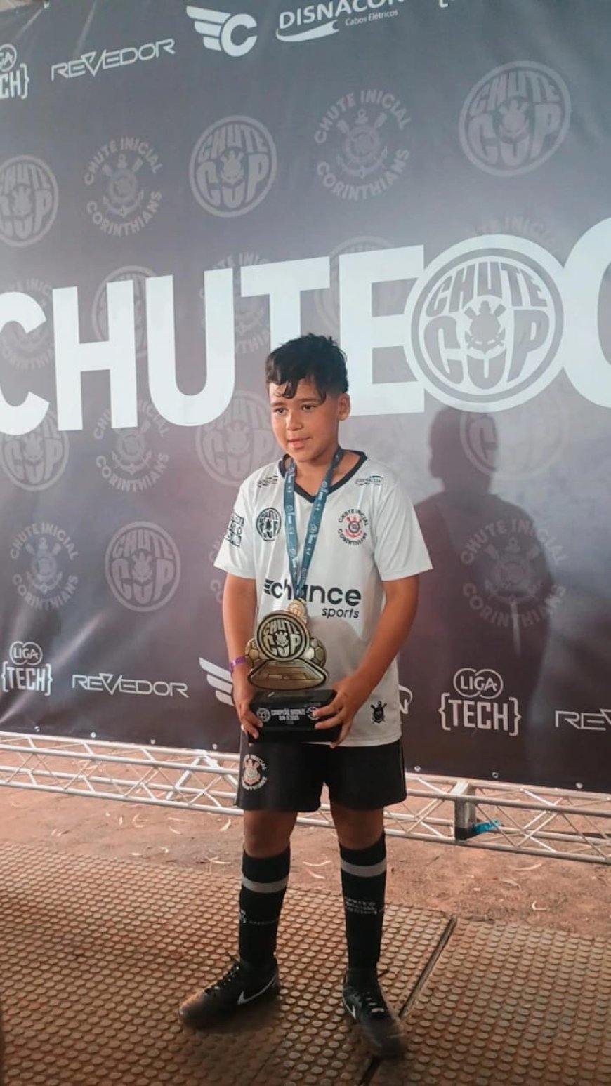 Jovem atleta de Cajamar conquista título em torneio no Parque São Jorge