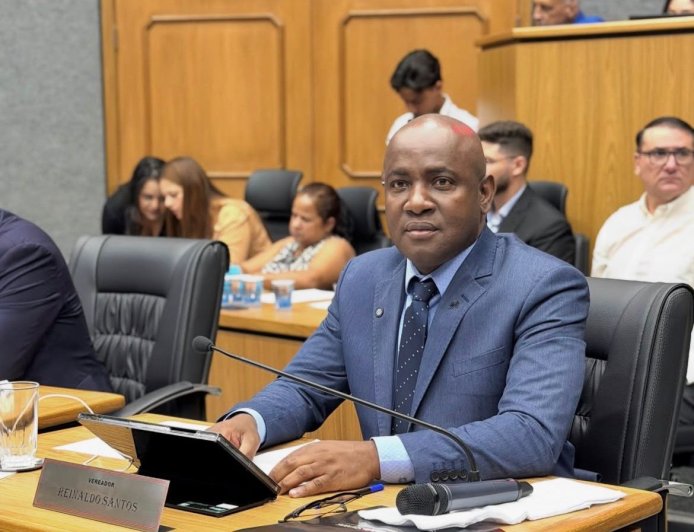 Vereador Reinaldo Santos solicita construção de praça no bairro Ipês, em Cajamar