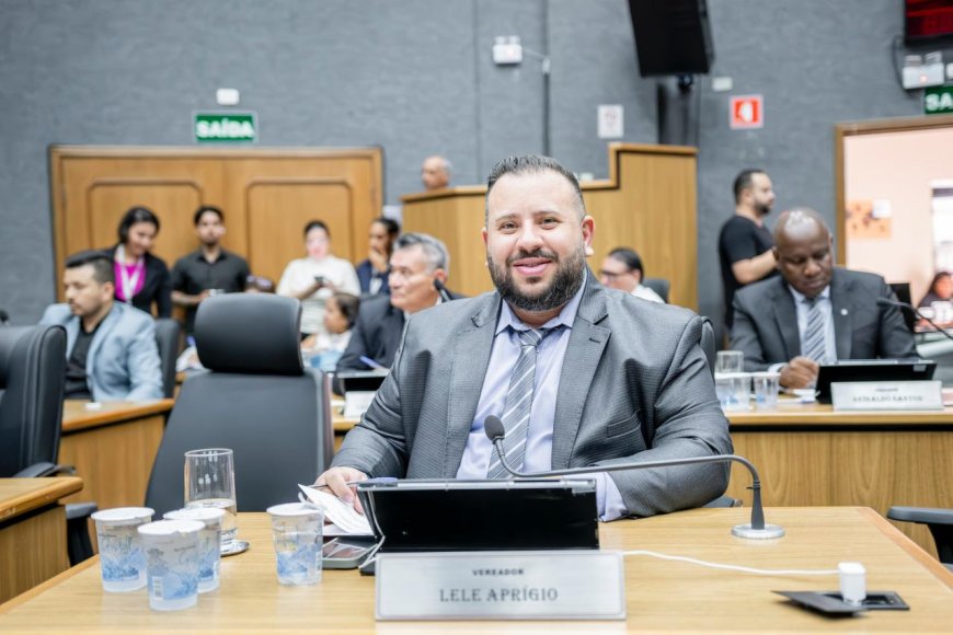 Vereador Lelê Aprígio propõe implantação de bibliotecas físicas em escolas municipais de Cajamar