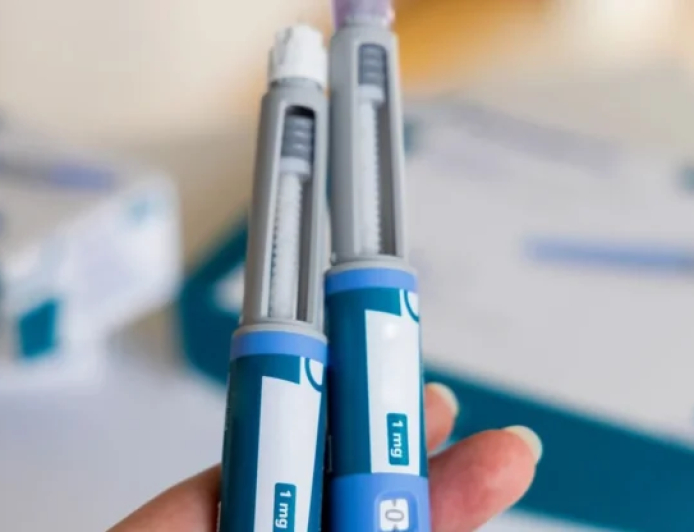 Vigilância Sanitária de Cajamar fiscaliza clínicas de estética e alerta para uso irregular de canetas emagrecedoras