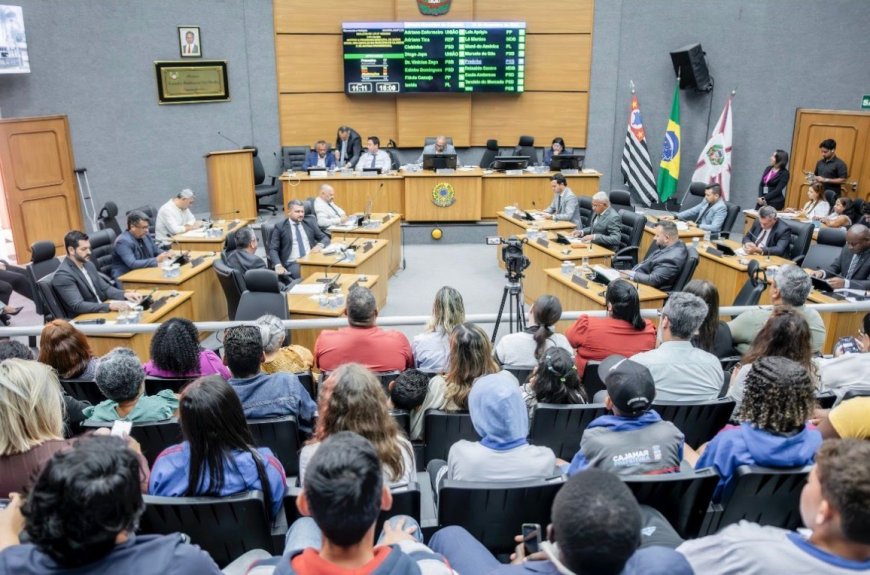 Primeira sessão do ano movimenta o plenário da Câmara de Cajamar nesta quarta-feira (11)