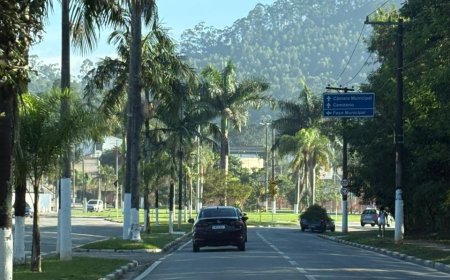 Segunda-feira (13) começa com céu azul e sol em Cajamar