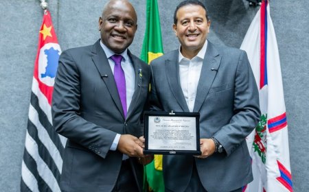 Moção de aplausos reforça a união do vereador Reinaldo Santos e Fabio Riva na luta pela habitação