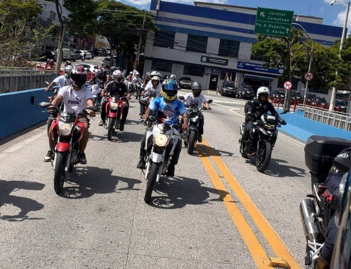 Motociata em memória de Raul André reúne grande público e reforça pedido por justiça em Cajamar