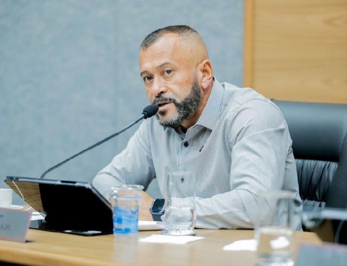 Vereador Flávio Comajo cobra ampliação de políticas inclusivas e apoio a famílias atípicas em Cajamar