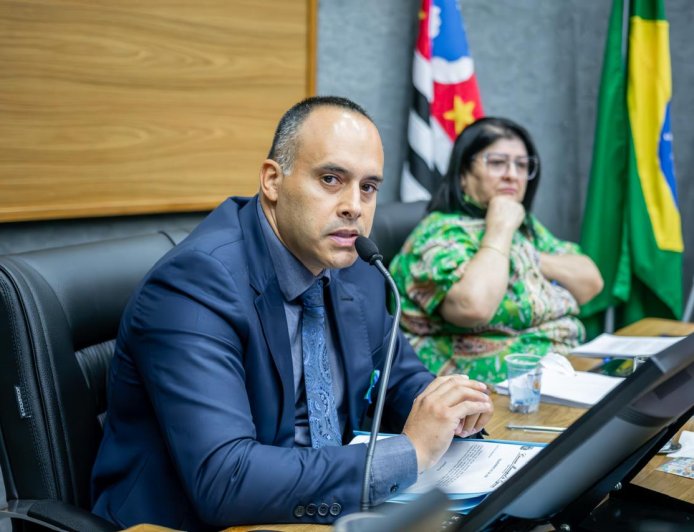 Vereador Lê Martins cobra informações sobre regularização fundiária do bairro Gato Preto em Cajamar