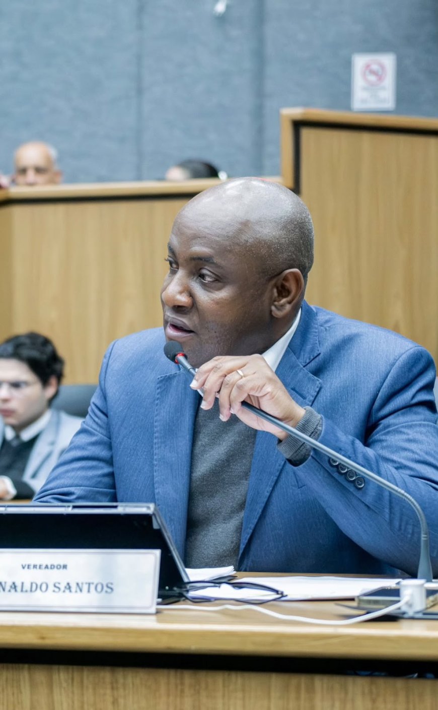 Reinaldo Santos propõe campanhas permanentes contra a violência digital nas escolas de Cajamar
